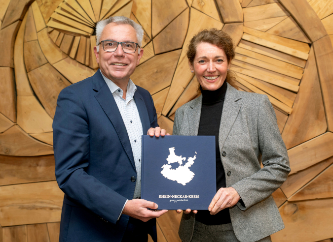 Datei:Stimmen aus dem RhN-Dreieck 5.12.2025.jpg